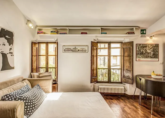 Homehouse Garofano - Rione Monti - Colosseum Apartamento Roma