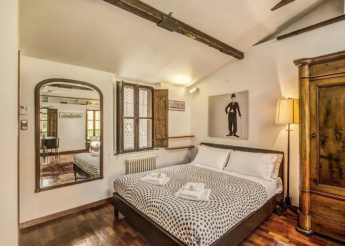 Homehouse Garofano - Rione Monti - Colosseum * Roma