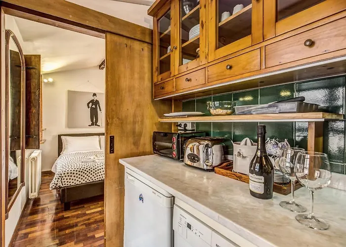 Homehouse Garofano - Rione Monti - Colosseum Roma